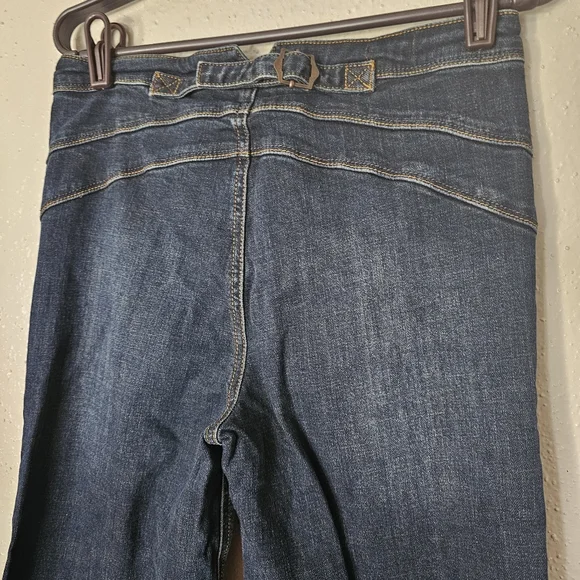Free Peopleβ Bewick Flare Legs Jeans Size 26 - Picture 7 of 16